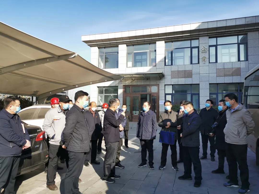 新密市委副書(shū)記、市長(zhǎng)張紅偉一行蒞臨鄭州建信指導(dǎo)企業(yè)復(fù)工和疫情防控工作
